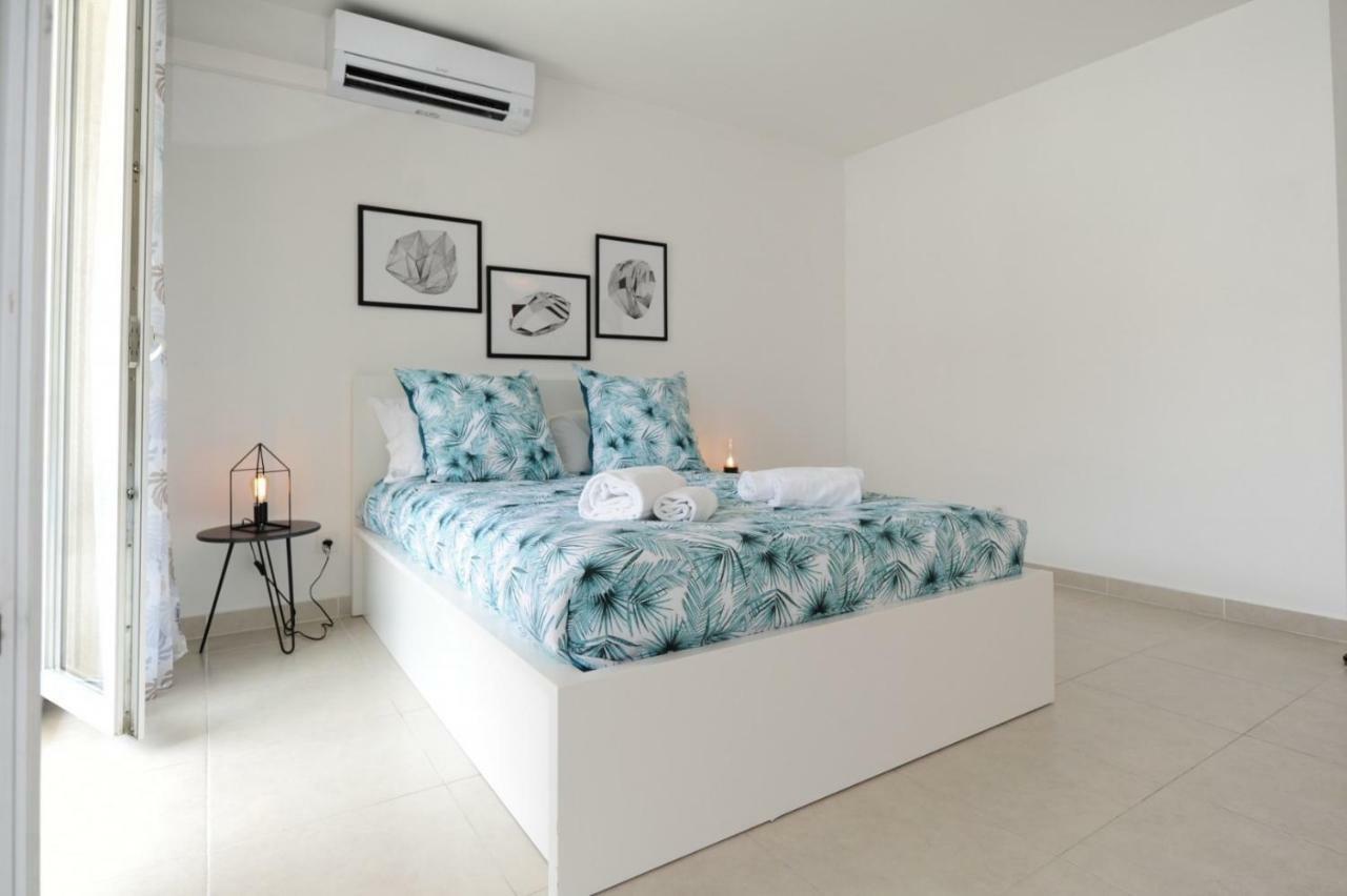 Mini Suite Othello - Five Stars Holiday House Νίκαια Εξωτερικό φωτογραφία