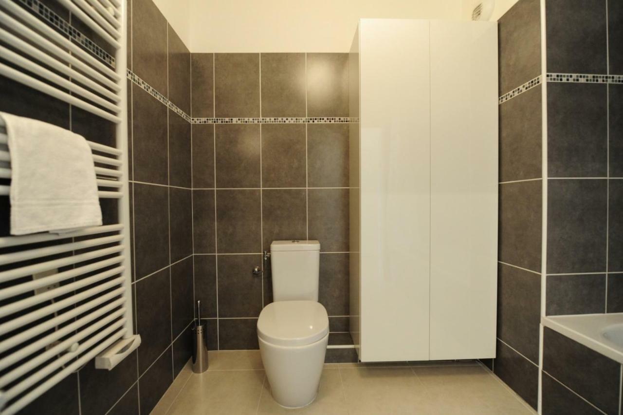 Mini Suite Othello - Five Stars Holiday House Νίκαια Εξωτερικό φωτογραφία