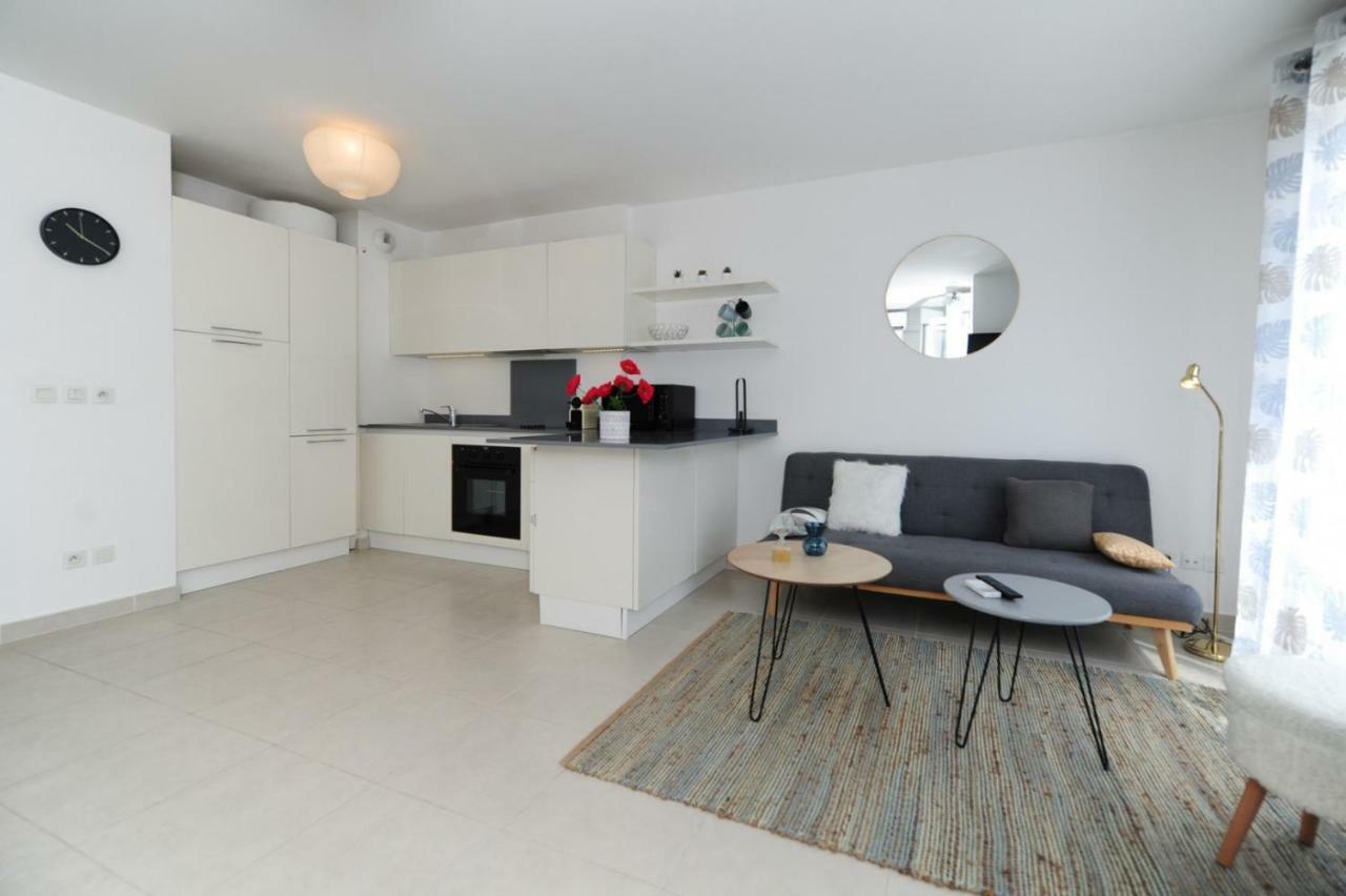 Mini Suite Othello - Five Stars Holiday House Νίκαια Εξωτερικό φωτογραφία